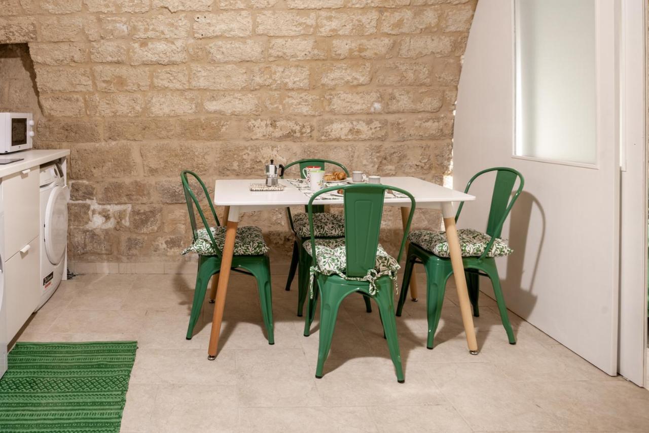 La Pergola Apt In The Heart Of Bari Exterior foto